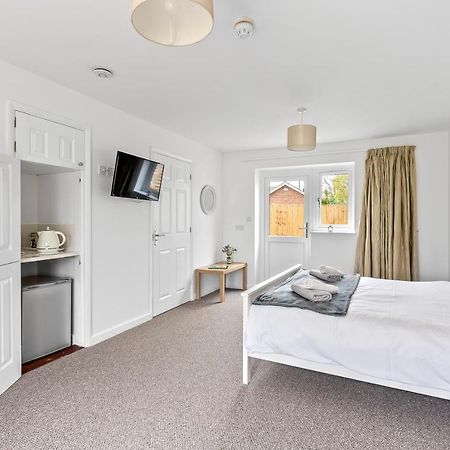 Number 5 - Lytton Tree Lodge, Reydon, Southwold ภายนอก รูปภาพ