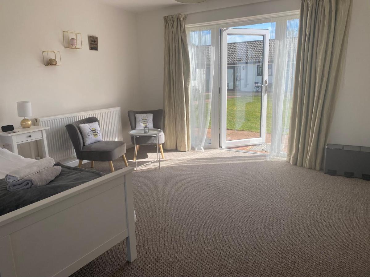 Number 5 - Lytton Tree Lodge, Reydon, Southwold ภายนอก รูปภาพ